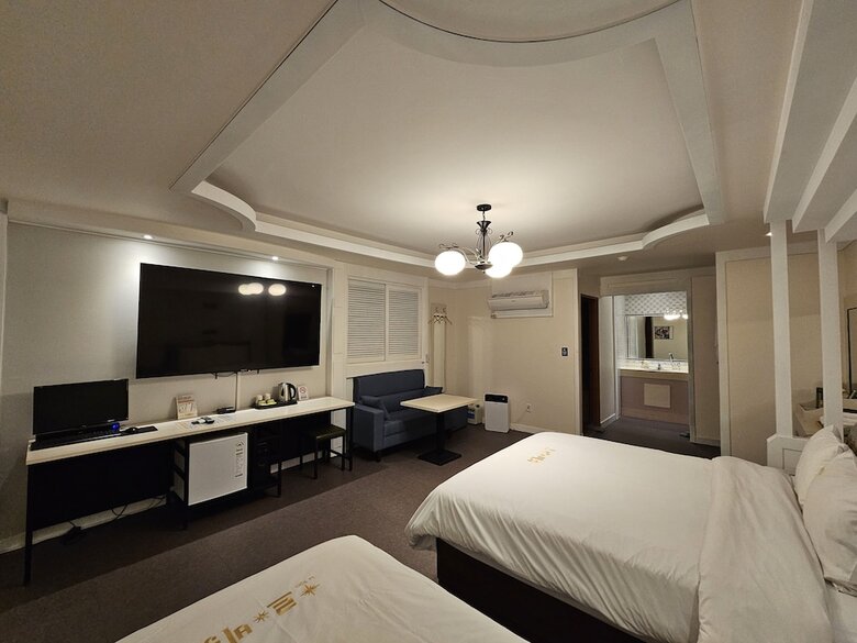 Hotel G7