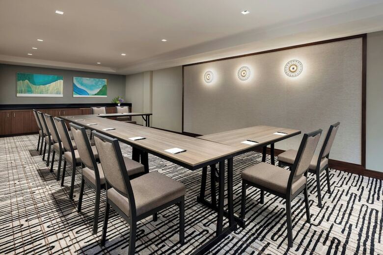 AC Hotel By Marriott Honolulu