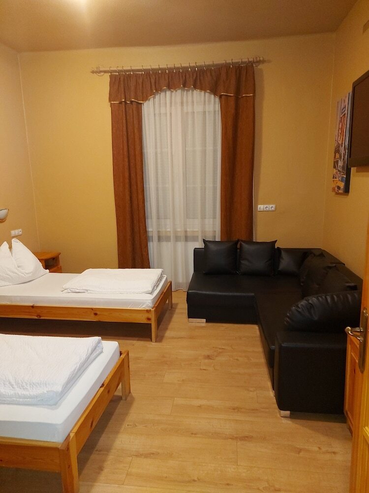 Karin Hotel