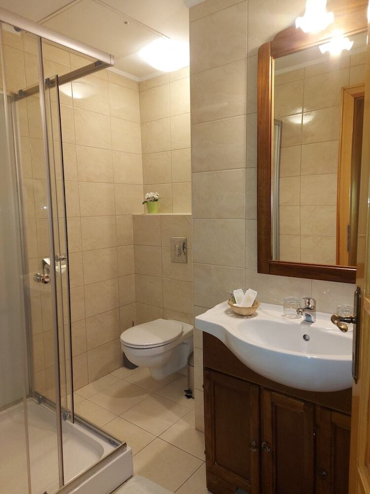 Karin Hotel