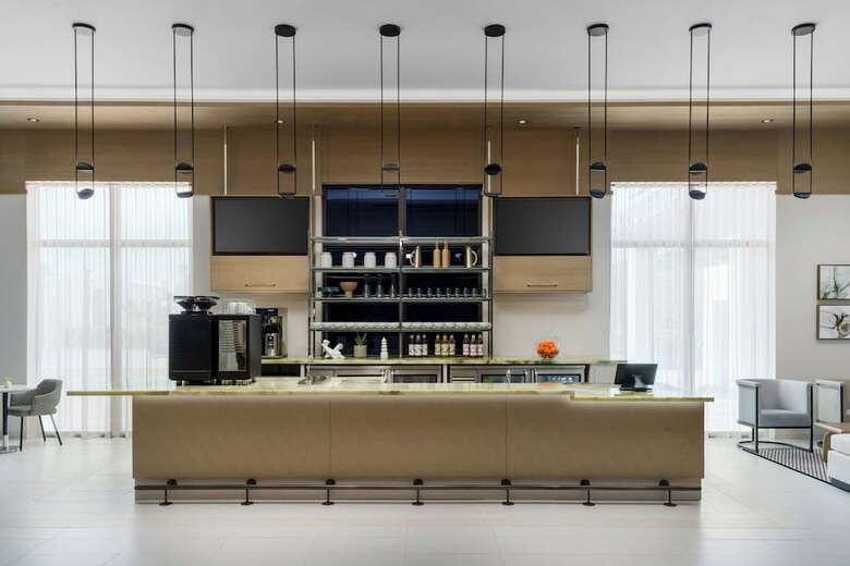 AC Hotel By Marriott Naples 5th Avenue
