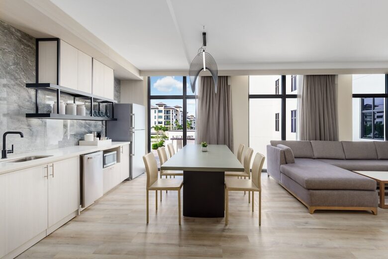 AC Hotel By Marriott Naples 5th Avenue