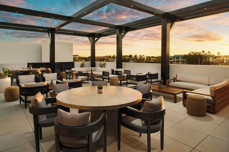 AC Hotel By Marriott Naples 5th Avenue