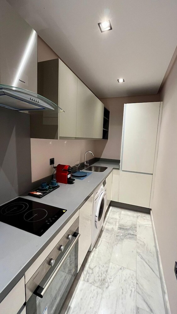 Aparthotel Les Joyeux Luxury Suites & Appart