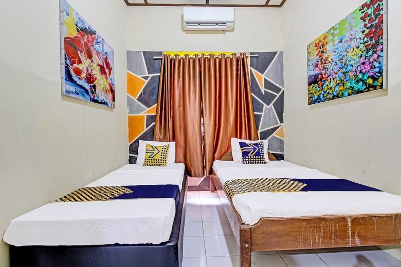 Hotel O White House Syariah