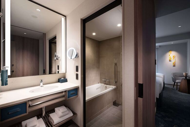 Hotel Doubletree By Hilton Osaka Castle