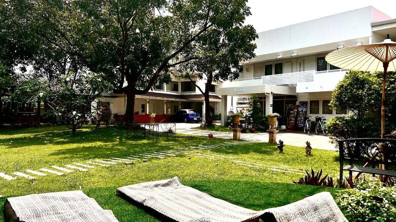 Udee Cozy Hotel