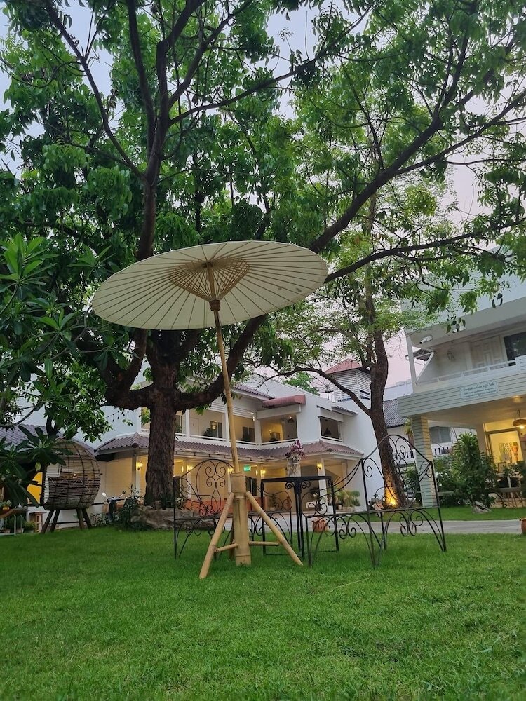 Udee Cozy Hotel