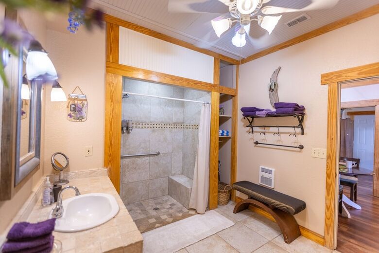 Mystic Hill Suites