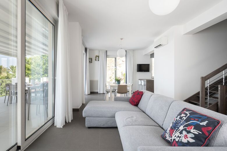 Villas D'orlando - With Private Pool And Sea View