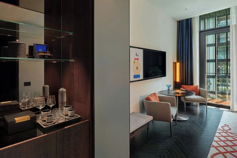 Dorothea Hotel, Budapest, Autograph Collection
