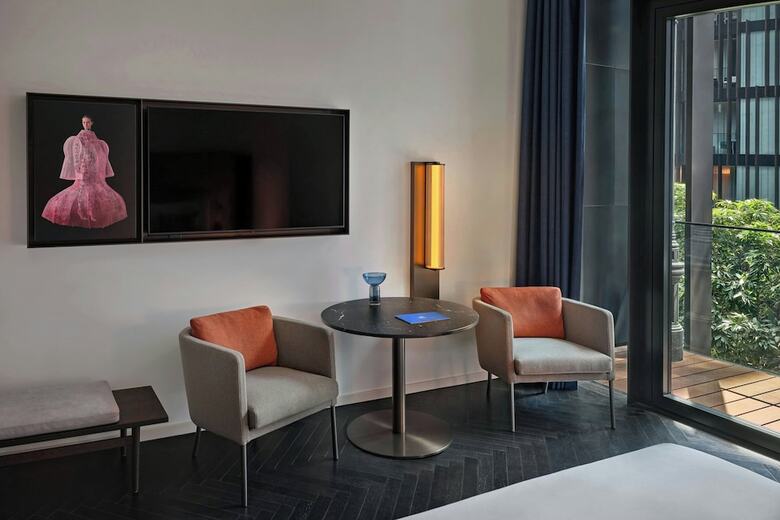 Dorothea Hotel, Budapest, Autograph Collection