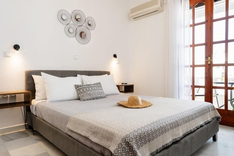 Hotel Flerianos Studios