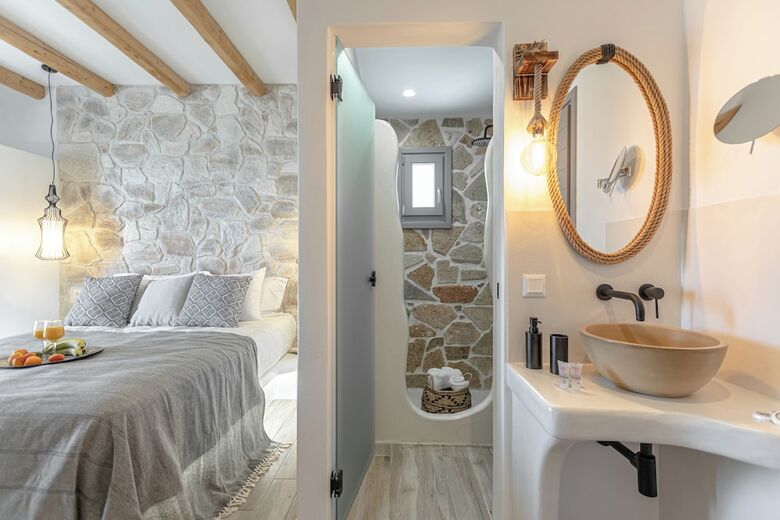 Naxos Contelibro