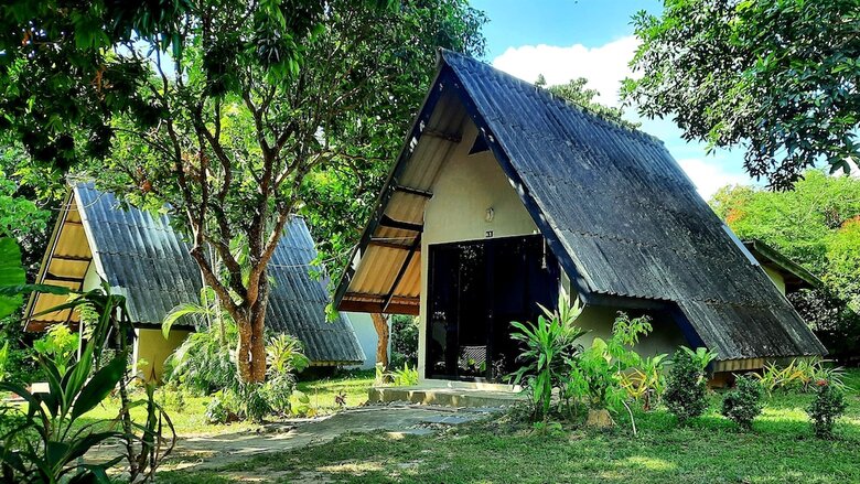 Hotel Cashewnut Tree Resort