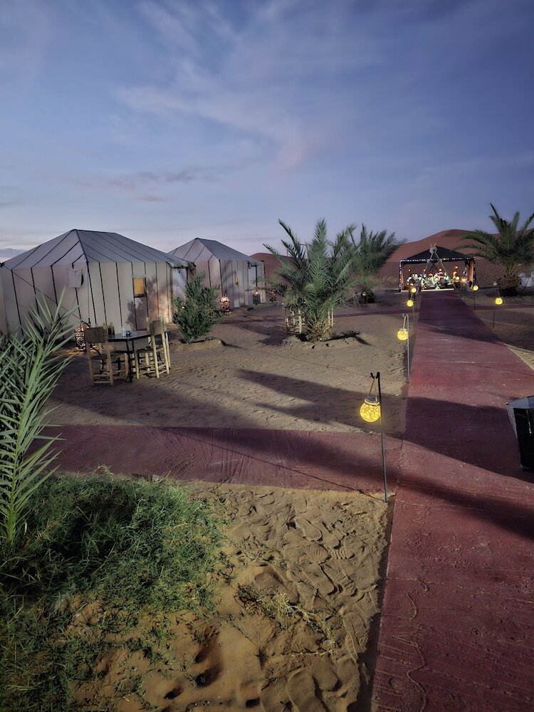 Bed & Breakfast Musta Desert Luxury Camp