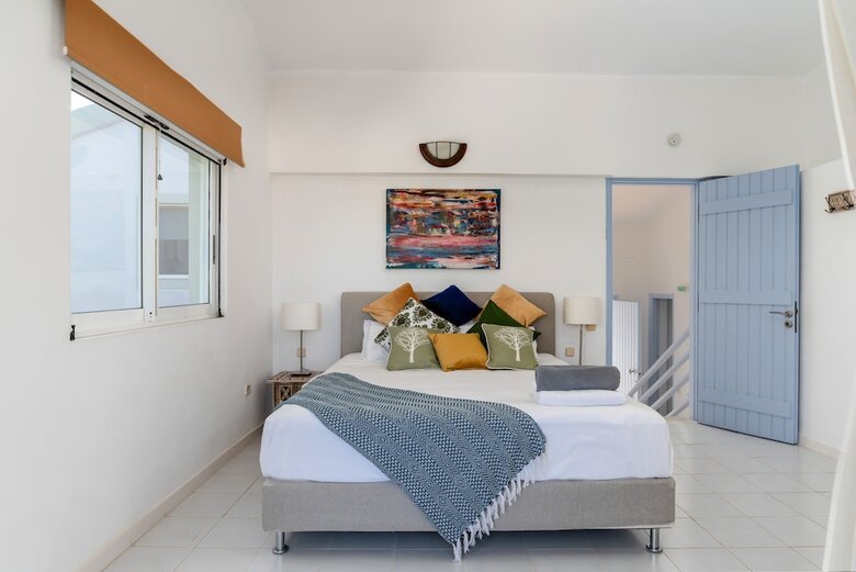 Hotel Costa Avithos