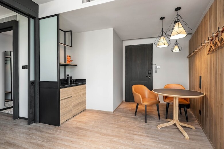 Hotel Moxy Bangkok Ratchaprasong