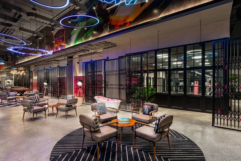 Hotel Moxy Bangkok Ratchaprasong