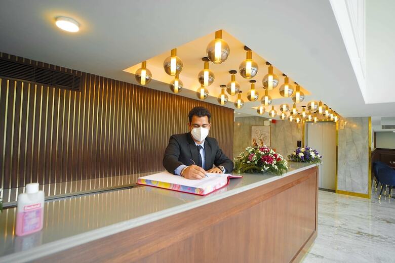 Hotel Saltstayz Select - Golf Course Road & Sector 57