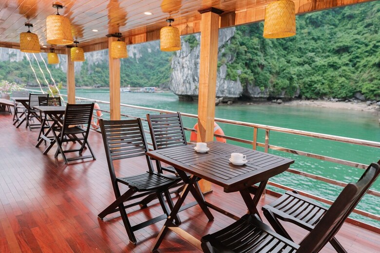 Honey Boutique Cruise