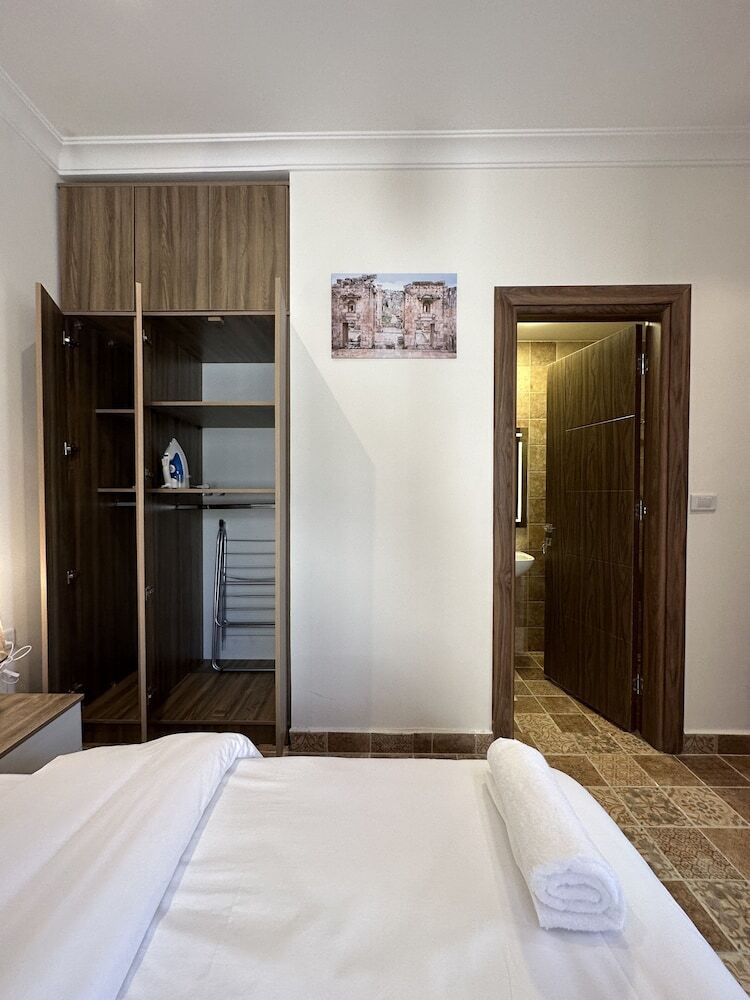 Aparthotel 4 Antica Jabalal-lwebdeh