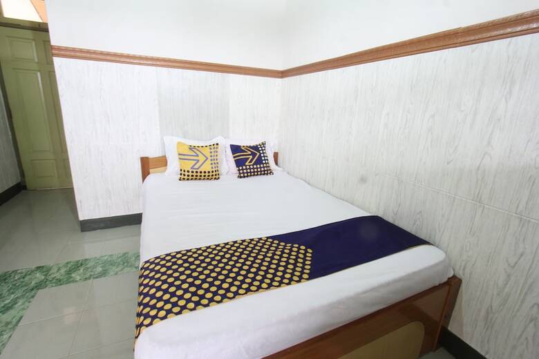 Hotel Oyo Life 93247 Pondok Pariwisata
