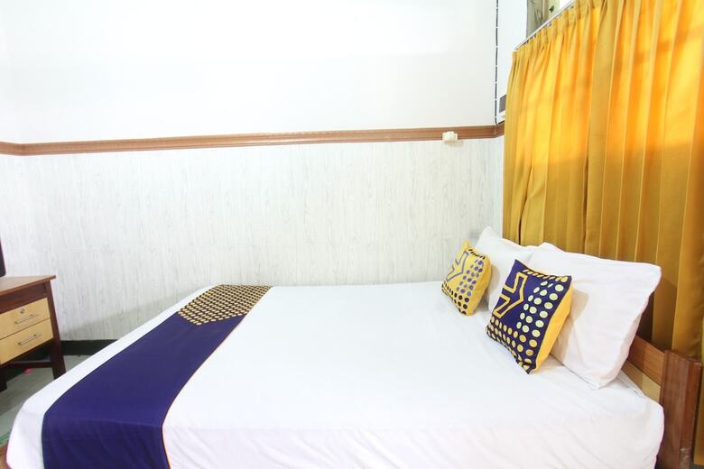 Hotel Oyo Life 93247 Pondok Pariwisata