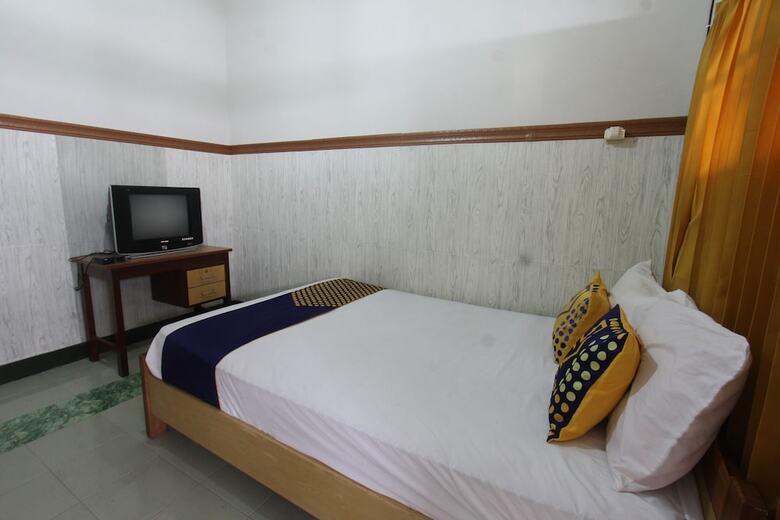 Hotel Oyo Life 93247 Pondok Pariwisata