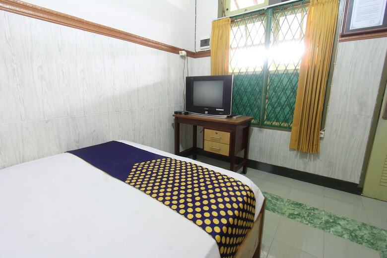 Hotel Oyo Life 93247 Pondok Pariwisata