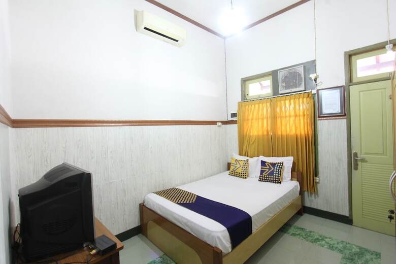 Hotel Oyo Life 93247 Pondok Pariwisata