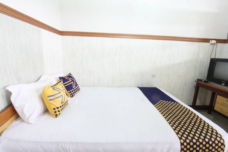 Hotel Oyo Life 93247 Pondok Pariwisata