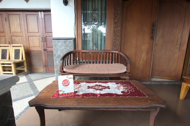 Hotel Oyo Life 93247 Pondok Pariwisata