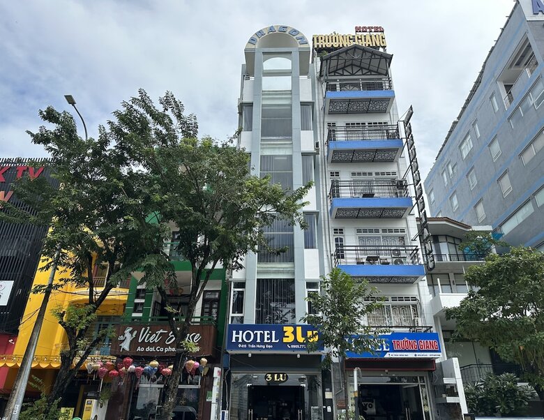 Oyo 1215 3 Lu Hotel