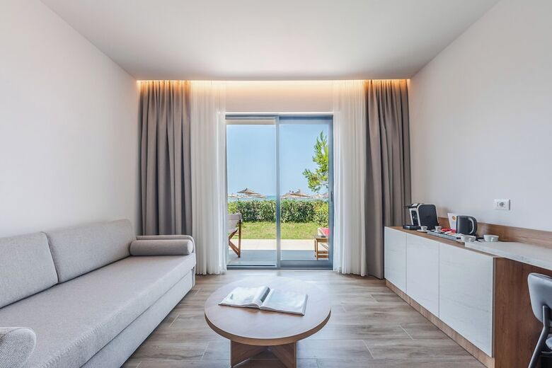 Hotel Sol Tropikal Durres