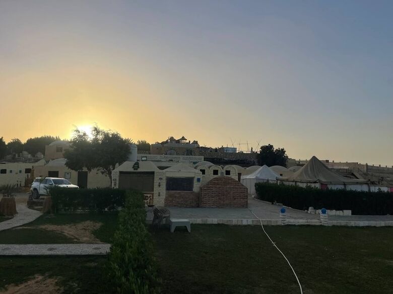 Bed & Breakfast Camp Pyramids View Hotel
