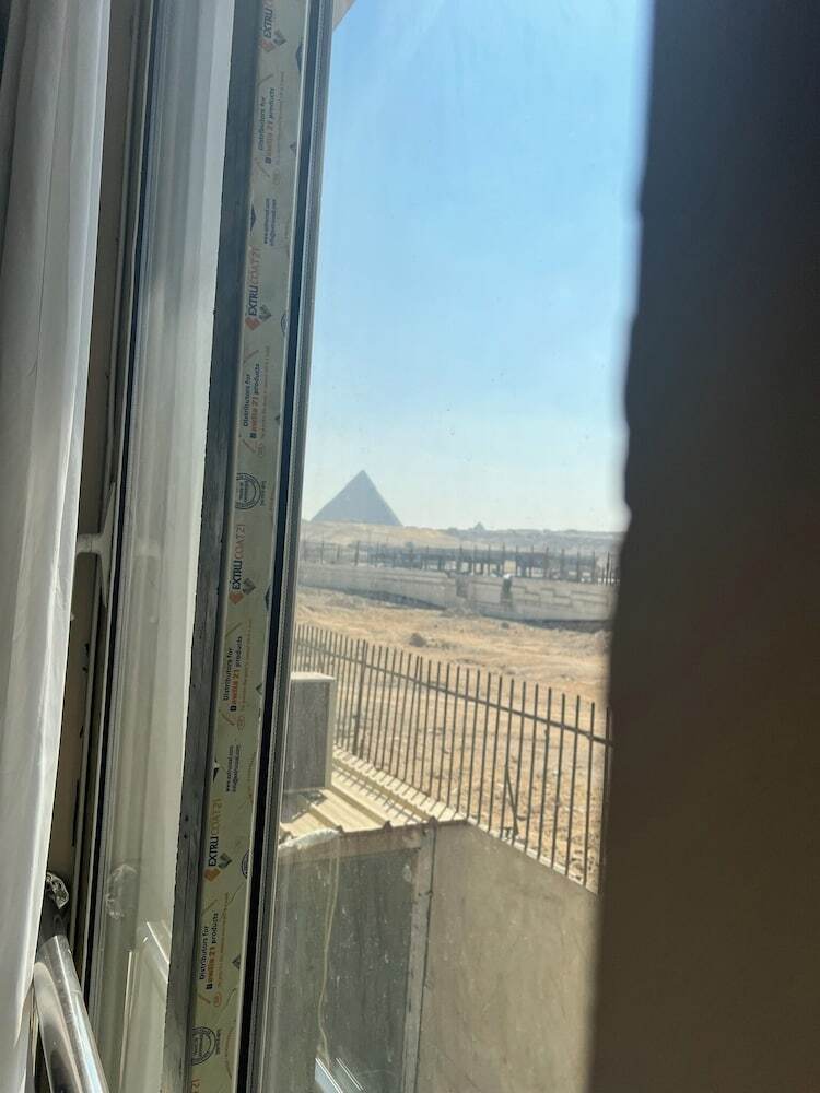 Bed & Breakfast Camp Pyramids View Hotel