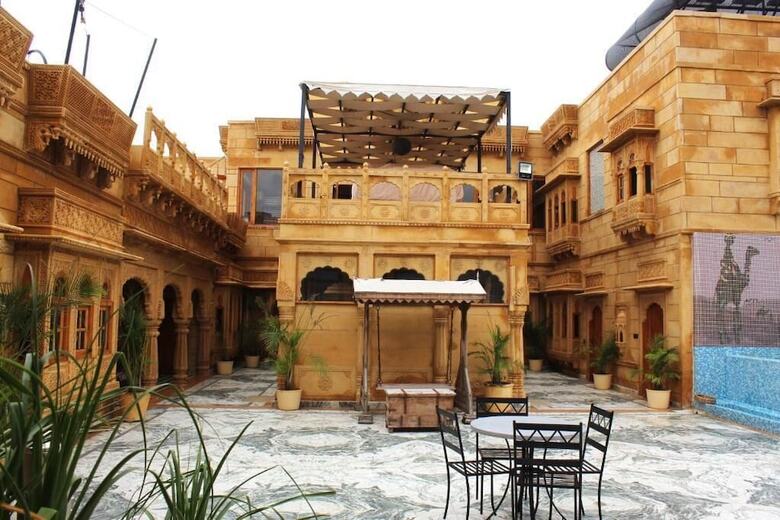 Hotel Grand Khalifa