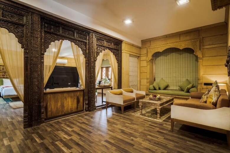 Hotel Grand Khalifa