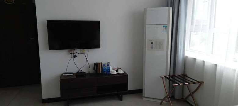 Tauese Seaview Hotel