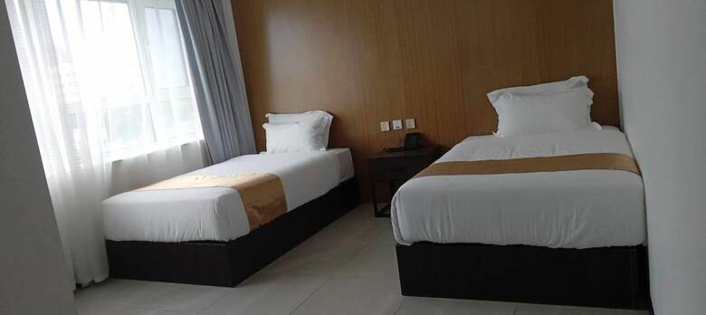 Tauese Seaview Hotel