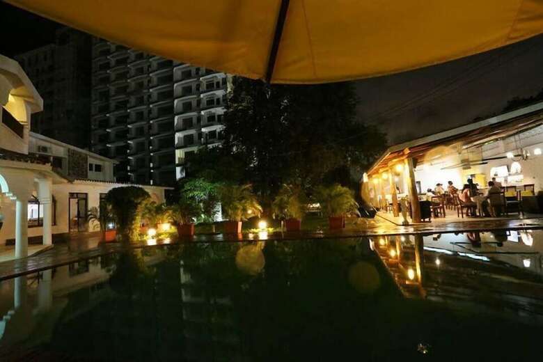 Hotel Pontoon Residence & Suites