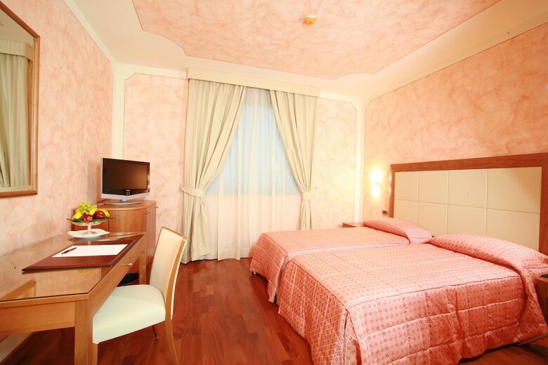 Posada Grand Hotel Del Parco - Bergamo Airport
