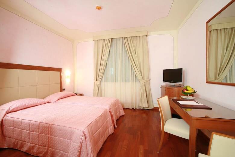Posada Grand Hotel Del Parco - Bergamo Airport