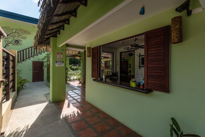 Bed & Breakfast Mavi Surf Hotel