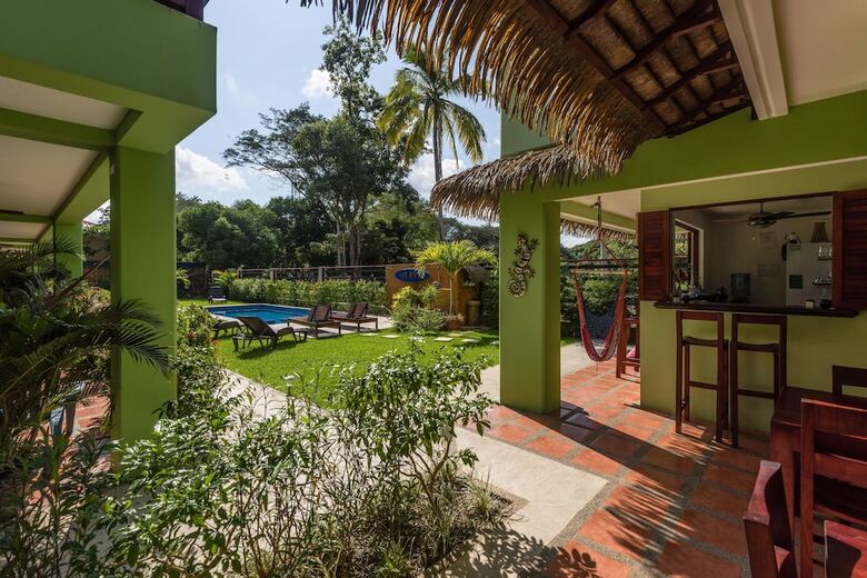 Bed & Breakfast Mavi Surf Hotel