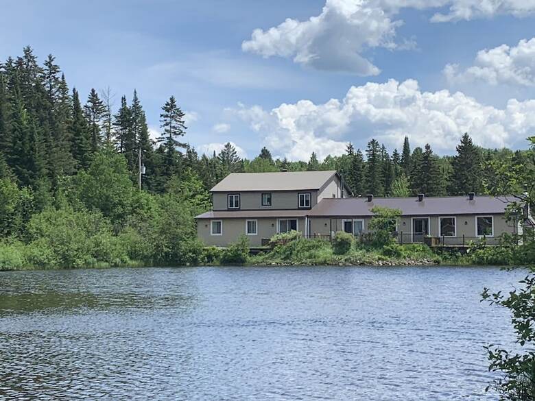 Bed & Breakfast Auberge Au Phil De L'eau