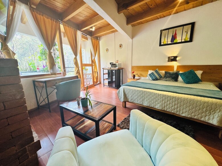 Encino House Hotel Boutique