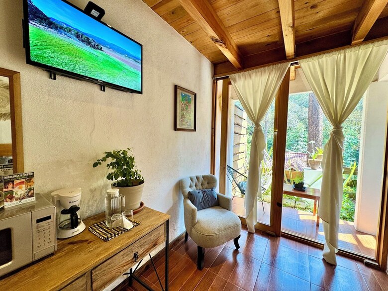 Encino House Hotel Boutique