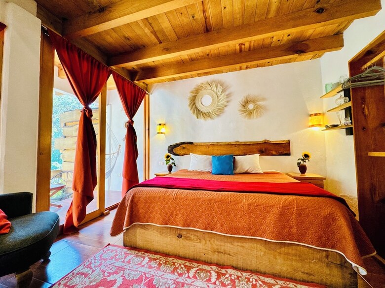 Encino House Hotel Boutique